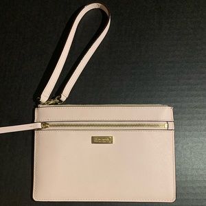 KATE SPADE: Wristlet 💕